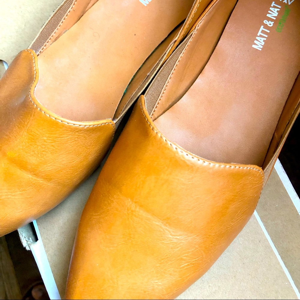 Brown flats